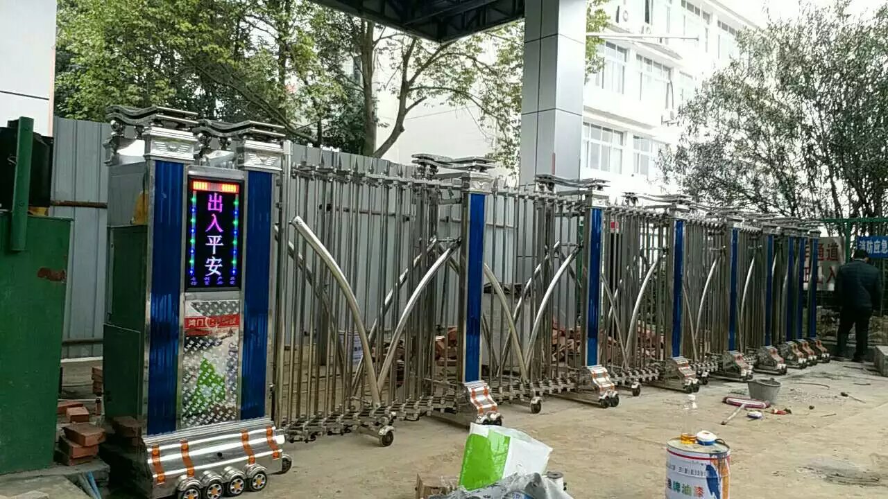 厦门翔安区厦门翔安区四川绵阳市飞机场伸缩门